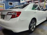 Used 2014 Toyota Camry SE image 3
