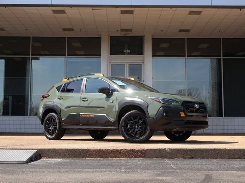 Used 2024 Subaru Crosstrek 2.5i Wilderness image 2