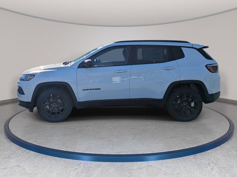 New 2026 Jeep Compass Latitude AWD/4WD image 8