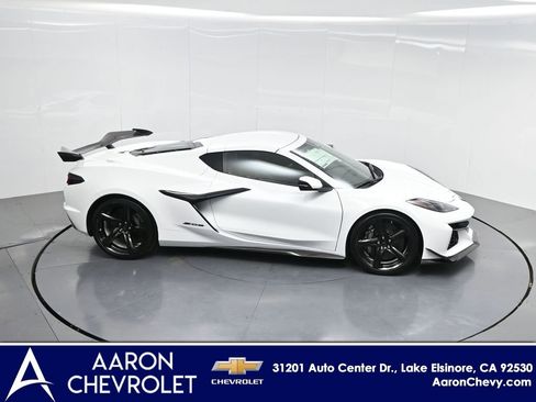 New 2025 Chevrolet Corvette Z06 w/ Z07 Performance Package RWD image 36