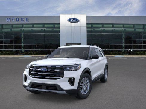 New 2026 Ford Explorer Active w/ Active Comfort Package RWD image 2