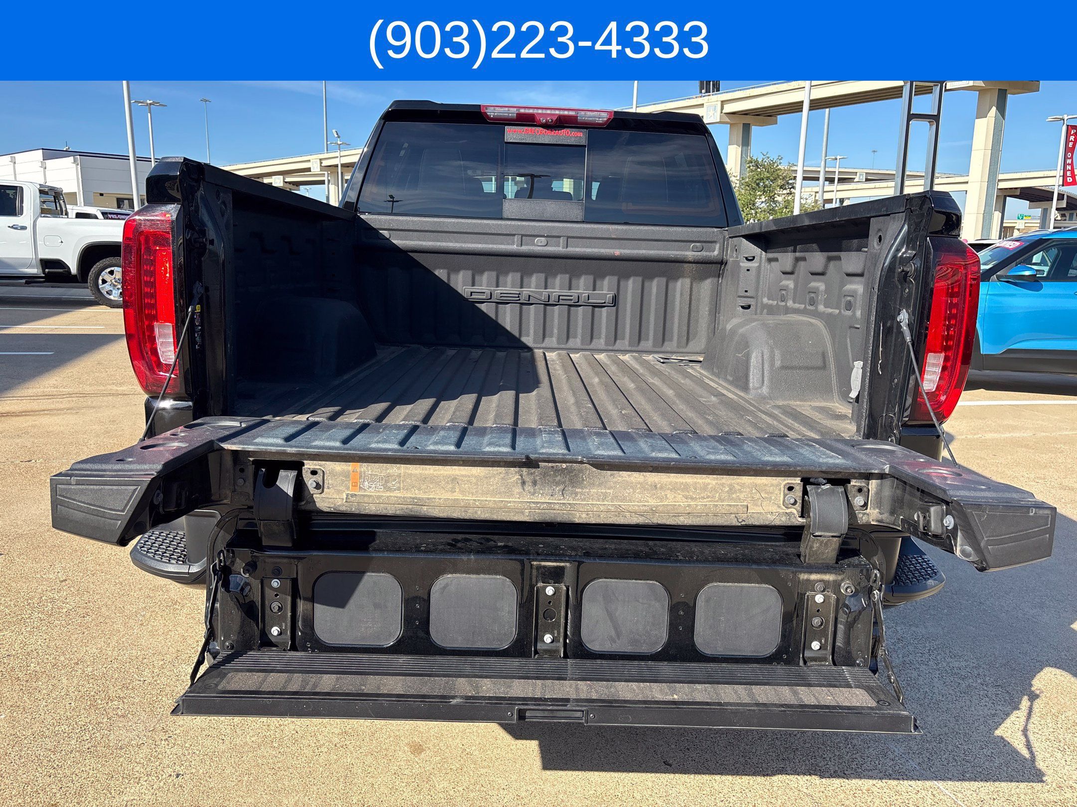 Used 2024 GMC Sierra 1500 Denali w/ Technology Package AWD/4WD image 13