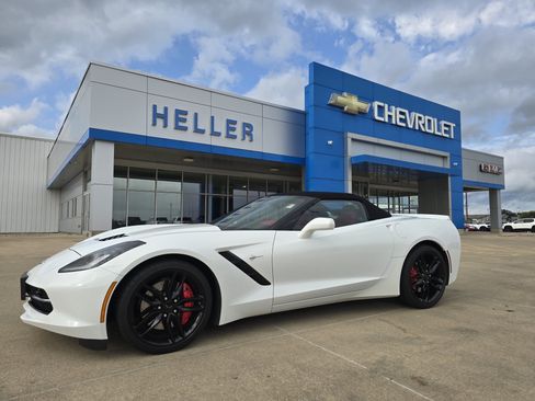 Used 2016 Chevrolet Corvette Stingray Convertible w/ 3LT Preferred Equipment Group RWD image 3