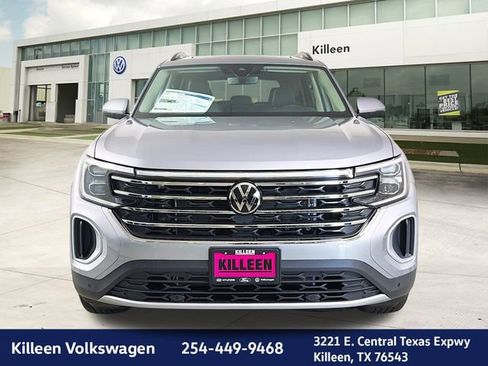 New 2026 Volkswagen Atlas SE image 2