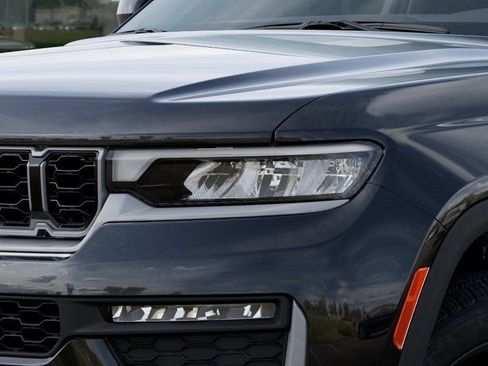 New 2026 Jeep Grand Cherokee Limited w/ Limited Altitude Package RWD image 10