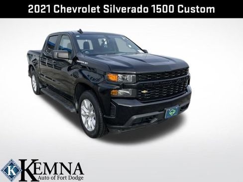 Used 2021 Chevrolet Silverado 1500 Custom image 1