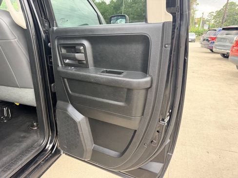 Used 2020 RAM 1500 Tradesman RWD image 17