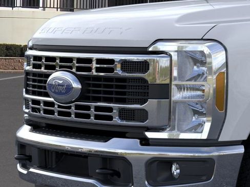 New 2026 Ford F250 XLT image 17