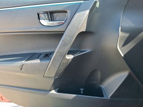 Used 2014 Toyota Corolla S FWD image 12