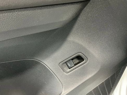 Used 2025 Volkswagen Atlas SE FWD image 38