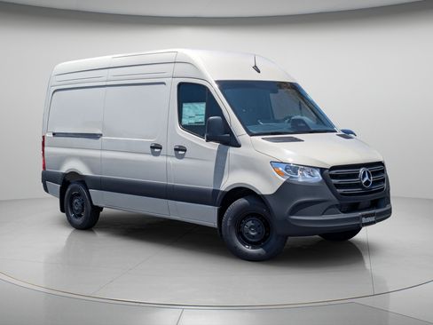 New 2026 Mercedes-Benz Sprinter 2500 image 13
