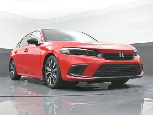Used 2022 Honda Civic Sport image 1