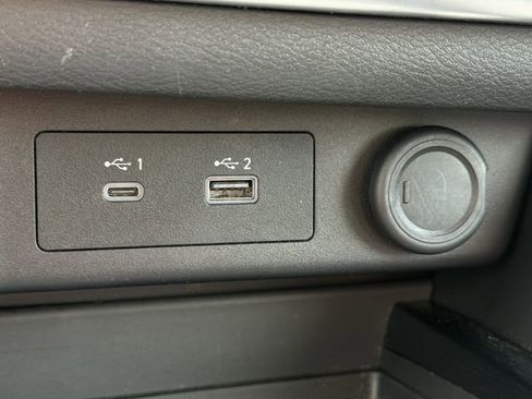 Used 2023 Nissan Rogue SV image 21