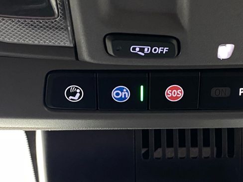 Used 2024 Chevrolet Silverado 1500 LT AWD/4WD image 26