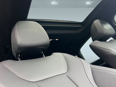 Used 2024 BMW i4 eDrive35 w/ Premium Package image 23