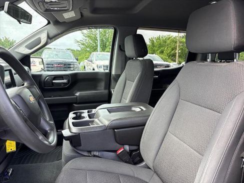Certified 2020 Chevrolet Silverado 1500 Custom w/ Custom Value Package AWD/4WD image 18