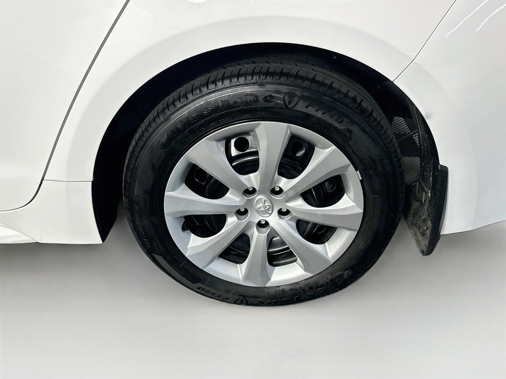 Used 2026 Toyota Corolla LE FWD image 11