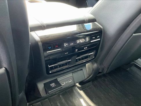 Used 2023 Acura MDX SH-AWD w/ Technology Package image 30