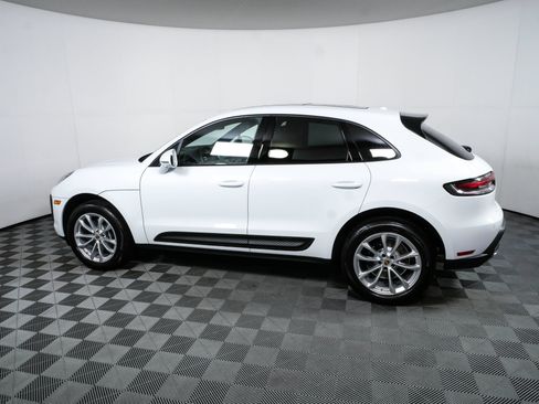 New 2026 Porsche Macan AWD/4WD image 2
