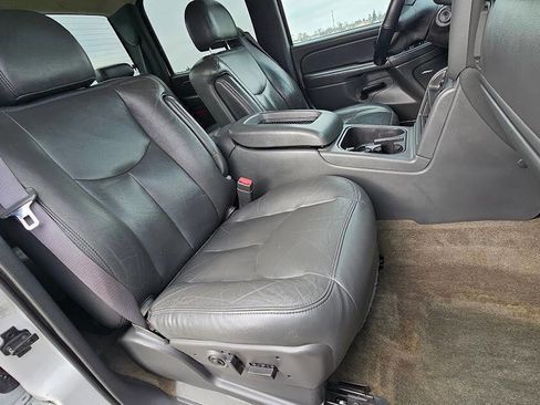 Used 2004 Chevrolet Silverado 2500 LT w/ Skid Plate Package image 17
