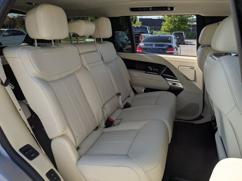 Used 2025 Land Rover Range Rover Long Wheelbase SE AWD/4WD image 20