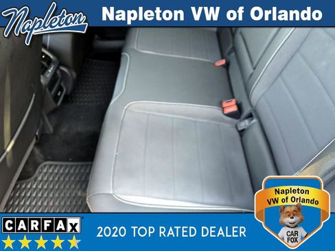 Used 2023 Volkswagen Taos SE w/ Panoramic Sunroof Package image 30