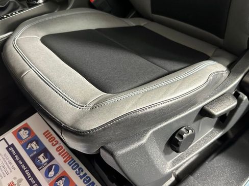 Used 2022 Ford Bronco Black Diamond image 15