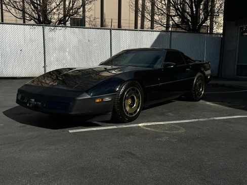 Used 1987 Chevrolet Corvette Coupe image 3