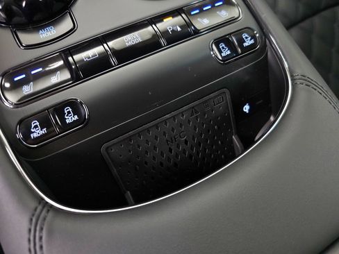 New 2026 Genesis G90 3.5T Prestige image 33