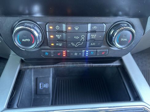 Used 2021 Ford F250 Lariat w/ Lariat Value Package image 47