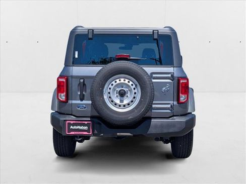 New 2025 Ford Bronco 4-Door image 8