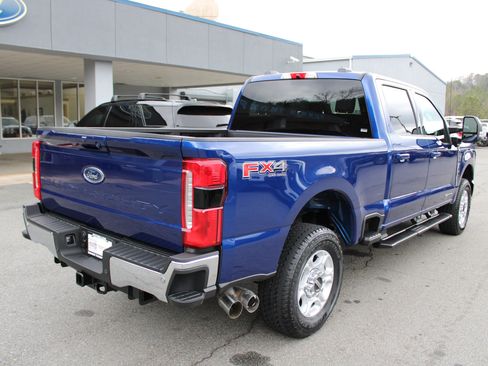 New 2026 Ford F250 XLT w/ XLT Premium Package AWD/4WD image 10