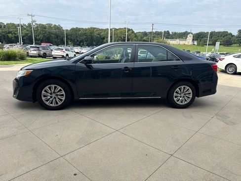Used 2014 Toyota Camry LE FWD image 4