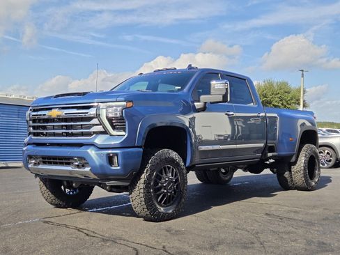 New 2026 Chevrolet Silverado 3500 High Country w/ High Country Premium Package image 2