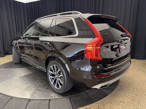 Used 2016 Volvo XC90 T6 Momentum w/ Momentum Plus Package AWD/4WD image 11