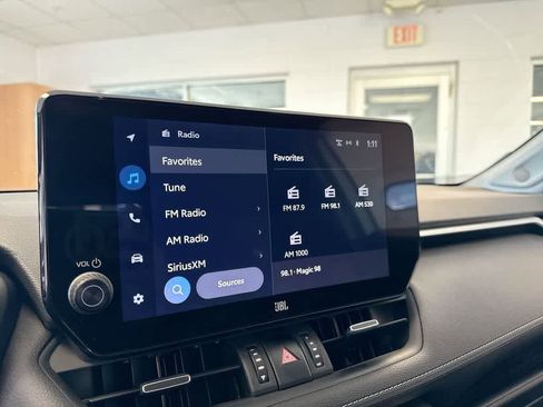 Used 2023 Toyota RAV4 XLE Premium image 32