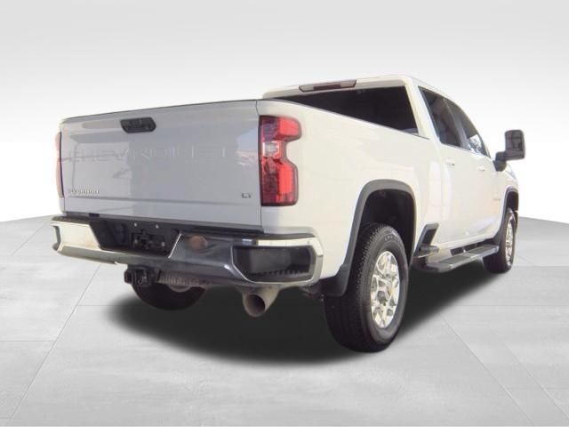 Used 2024 Chevrolet Silverado 2500 LT AWD/4WD image 6