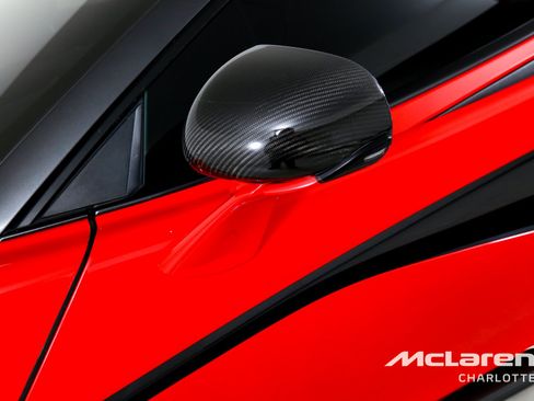 Used 2019 McLaren 600LT RWD image 27