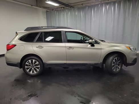 Used 2016 Subaru Outback 2.5i Limited w/ Popular Package #4 AWD/4WD image 10