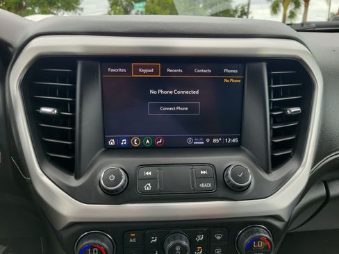 Certified 2023 GMC Acadia SLT FWD image 22