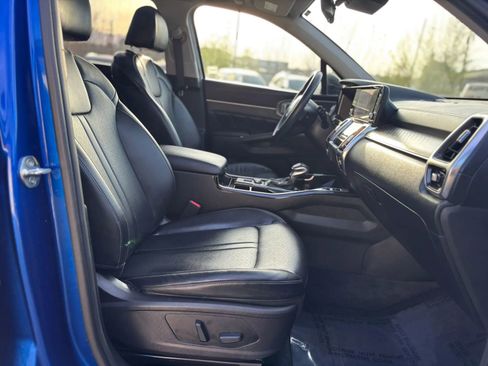 Used 2022 Kia Sorento SX AWD/4WD image 25