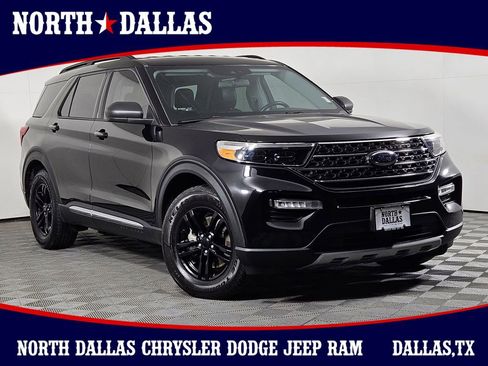 Used 2022 Ford Explorer XLT w/ Equipment Group 202A image 1