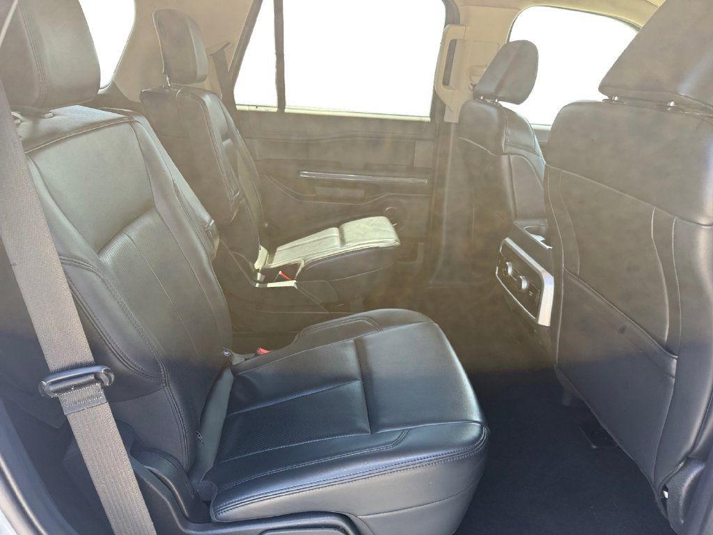 Used 2024 Ford Expedition XLT RWD image 17