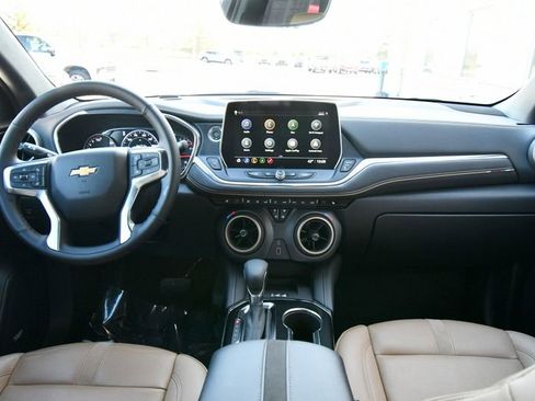 Used 2025 Chevrolet Blazer Premier w/ Driver Confidence II Package image 4