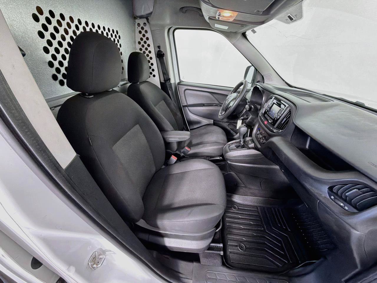 Used 2021 RAM ProMaster City Tradesman FWD image 30