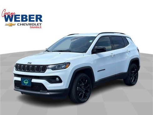 Used 2025 Jeep Compass Latitude w/ Altitude Special Edition image 1