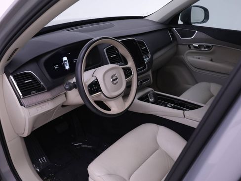 Certified 2025 Volvo XC90 T8 Plus w/ Protection Package Premier AWD/4WD image 6