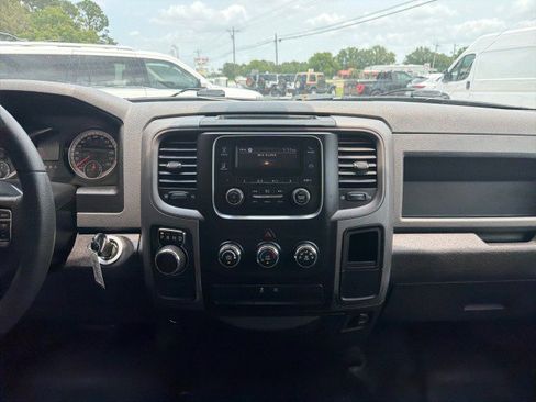 Used 2019 RAM 1500 Tradesman RWD image 17