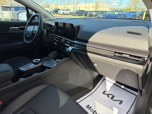 New 2026 Kia Sportage EX AWD/4WD image 13