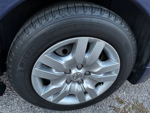 Used 2012 Nissan Altima 2.5 S FWD image 16
